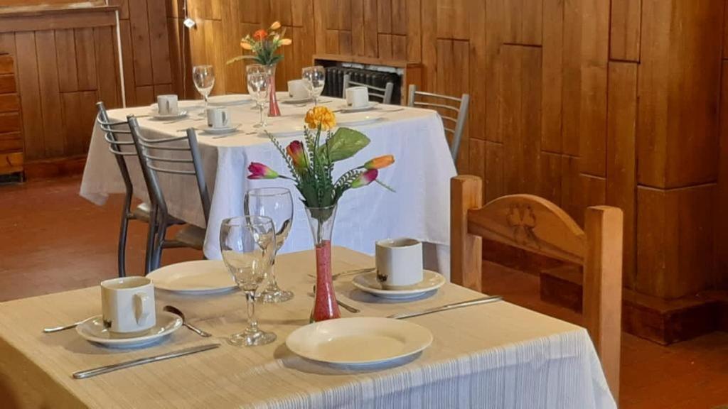 Alojamiento Curru Leuvu Bariloche Hotell Exteriör bild
