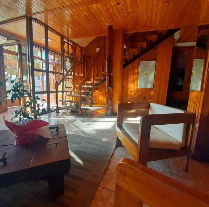 Alojamiento Curru Leuvu Bariloche Hotell Exteriör bild