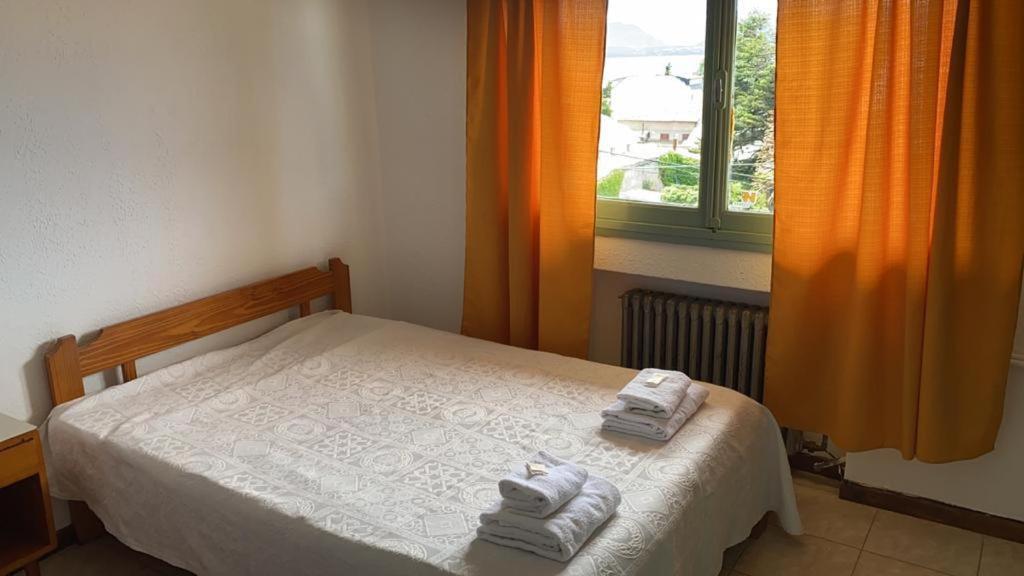 Alojamiento Curru Leuvu Bariloche Hotell Exteriör bild